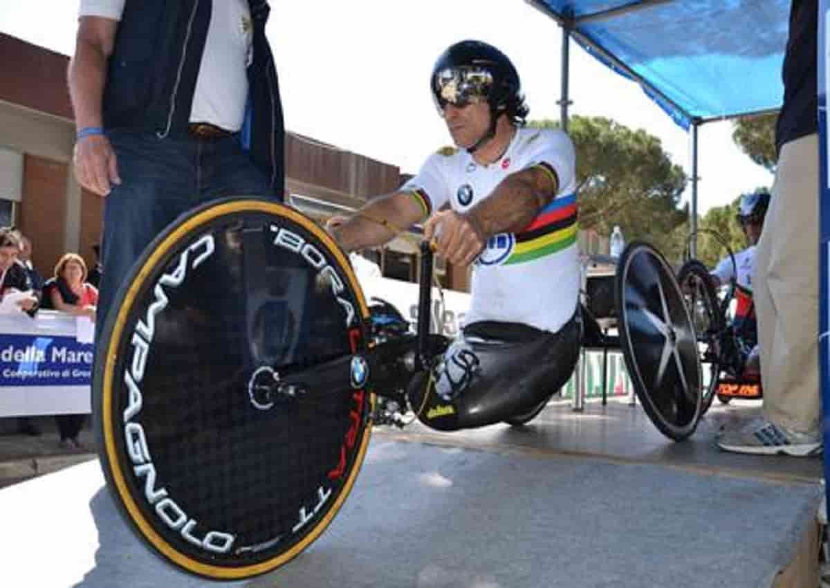 Alex Zanardi in una foto Ansa