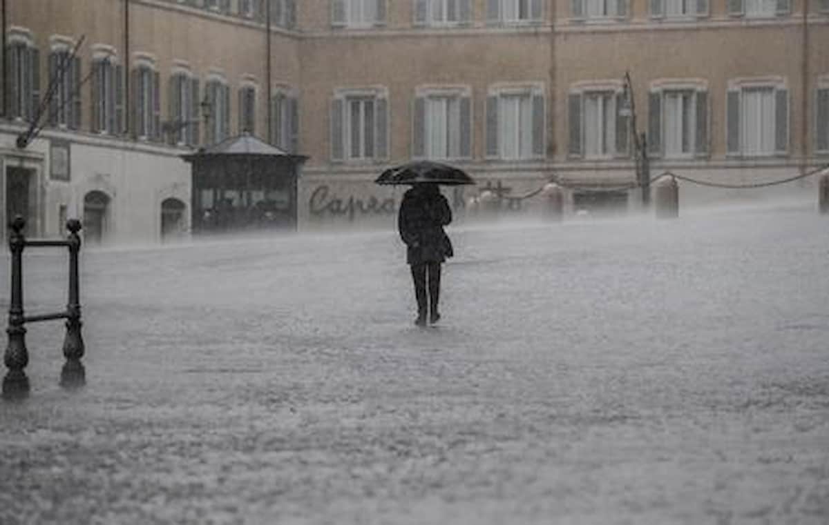 Maltempo, allerta meteo sul Lazio per le prossime 36 ore
