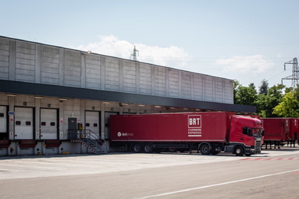 Focolaio Bartolini, lo sfogo di un corriere: "La gente ci dice che siamo tutti infetti"