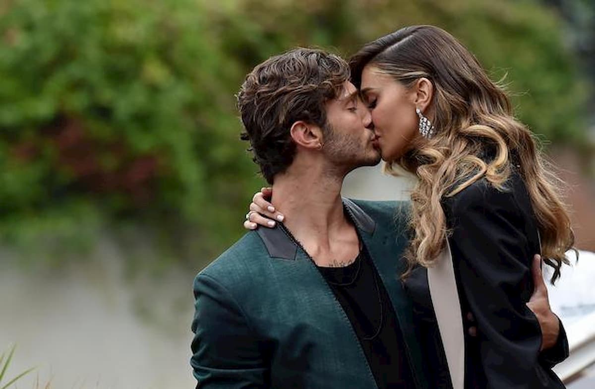 Belen e Stefano De Martino, è rottura. Novella 2000: "Spunta un segreto inconfessabile"