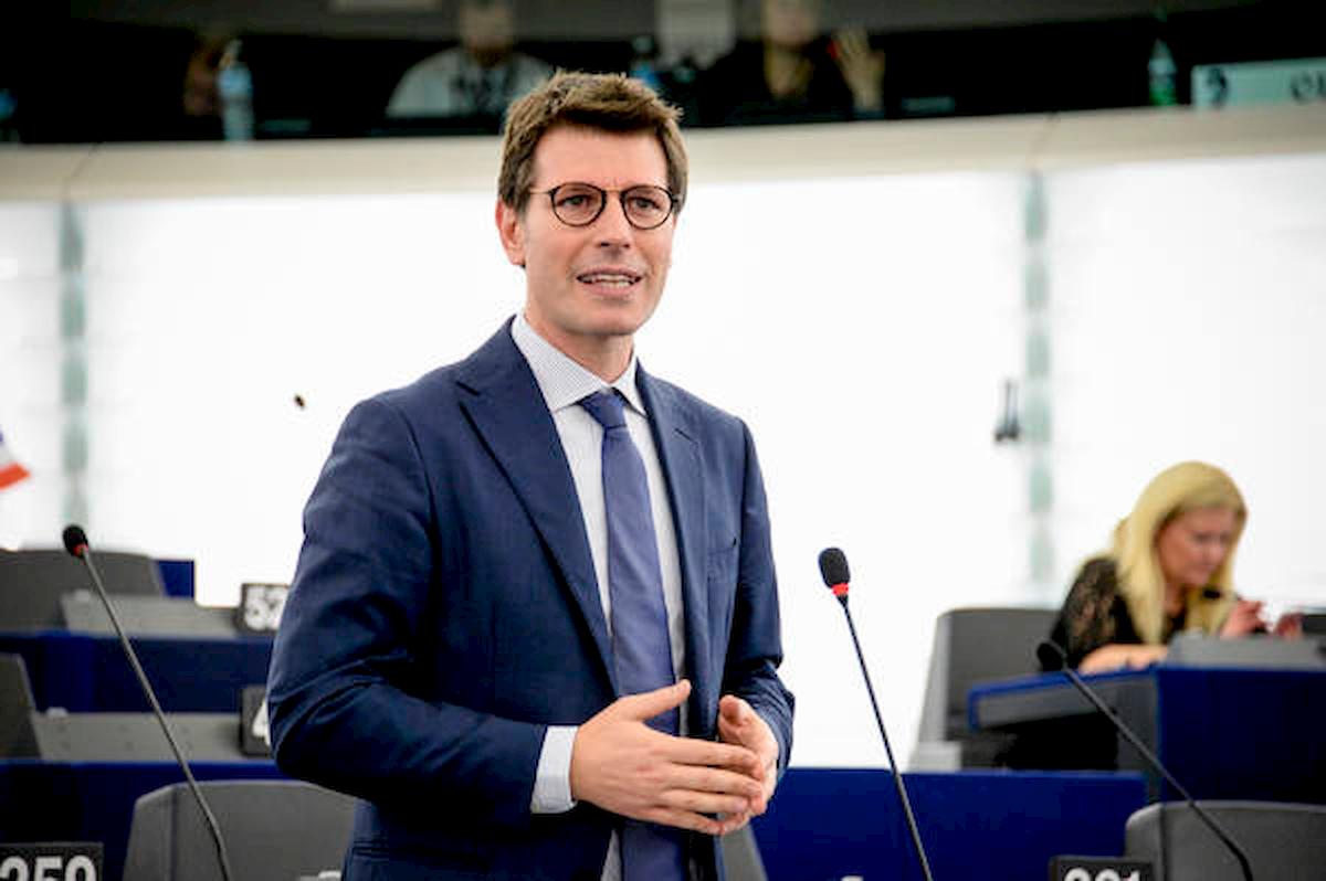 M5s sospende per un mese Corrao, D'Amato e Pedicini dopo il no al Mes