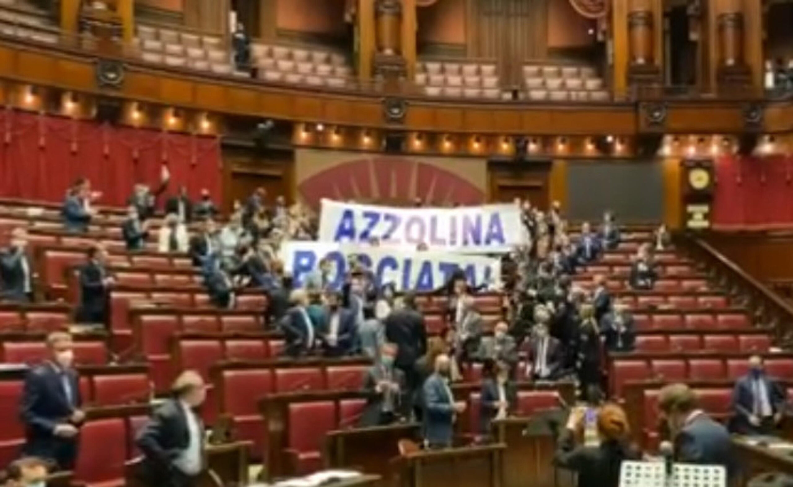 Dl Scuola approvato. Azzolina: Linee guida per settembre. Lega attacca