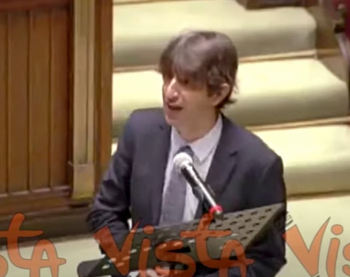 George Floyd, Giovanni Donzelli (Fdi): "Una sceneggiata inginocchiarsi in Aula" VIDEO