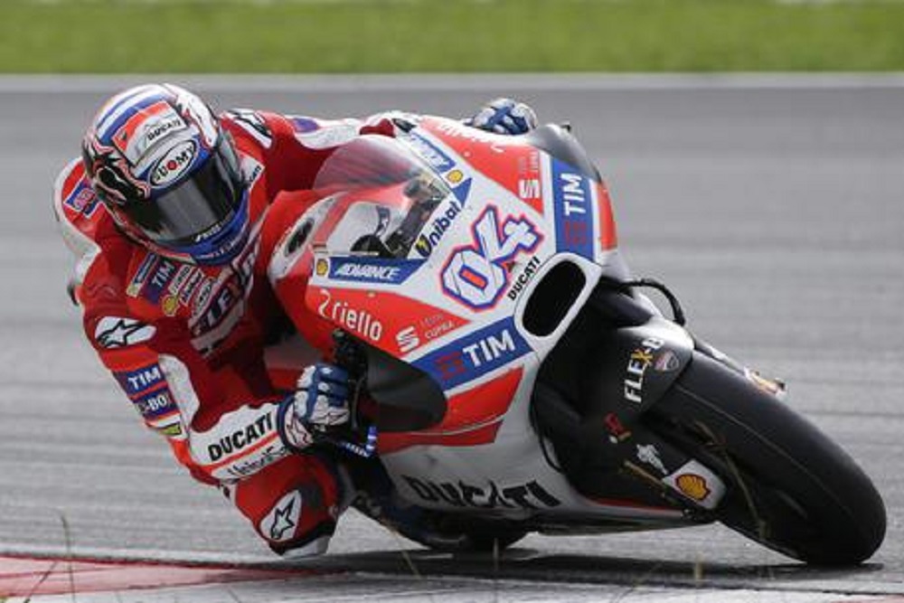 Andrea Dovizioso, infortunio alla spalla in una gara di motocross