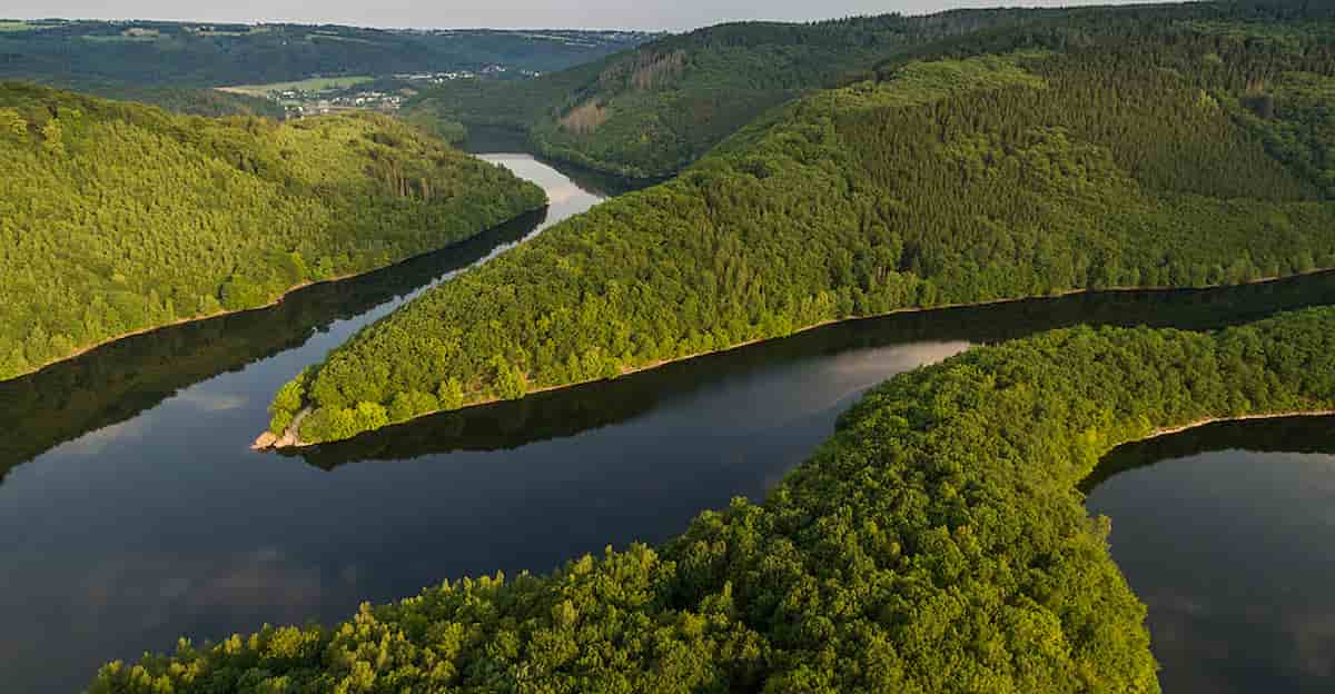 Vulcano non dormiente sotto i laghi dell'Eifel, nella Germania occidentale