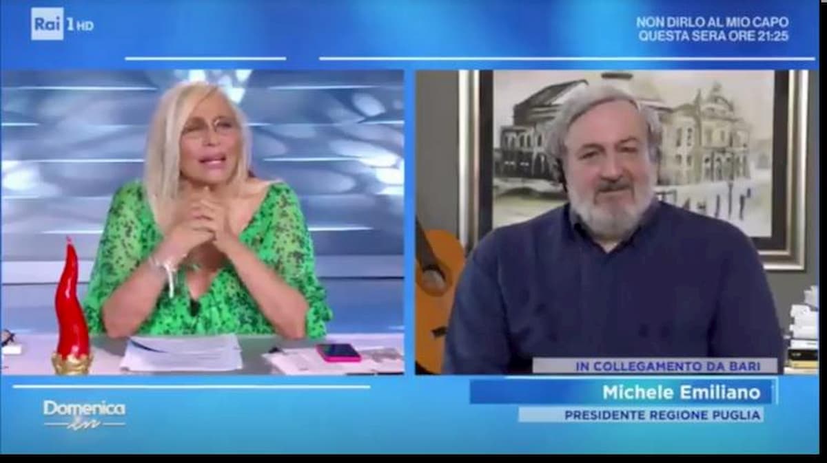 Domenica In, Michele Emiliano dà il proprio numero di telefono in diretta