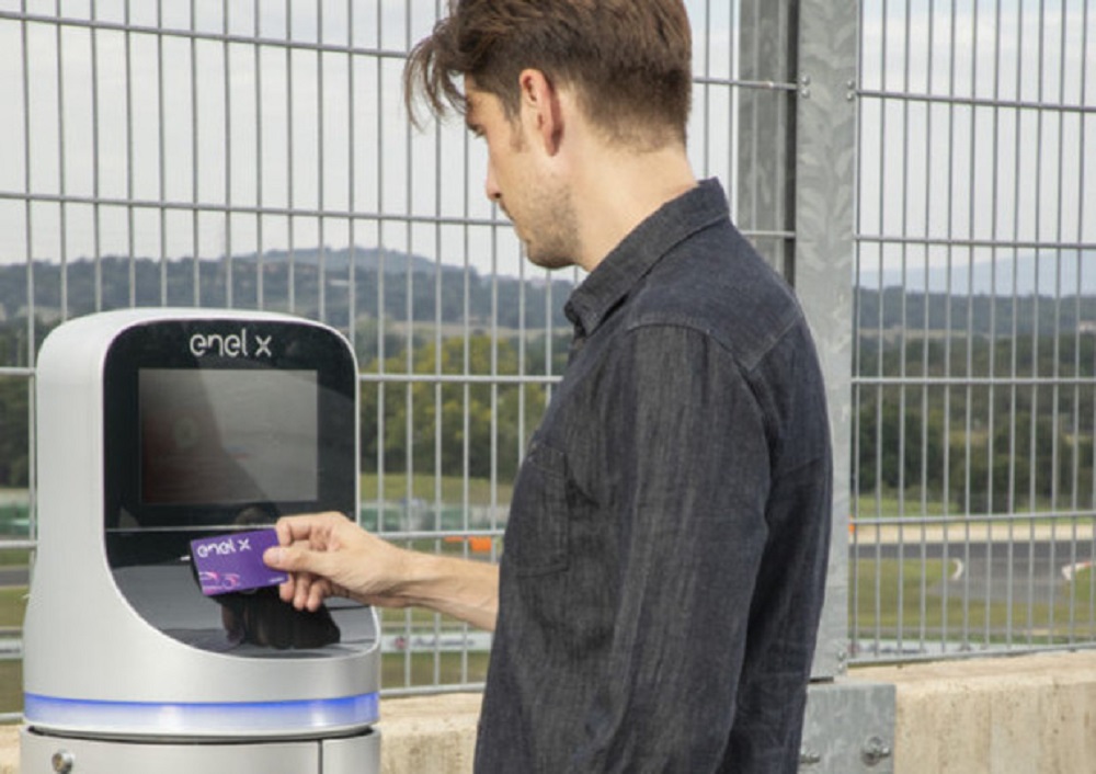 Enel X triplica punti di ricarica pubblici di veicoli elettrici