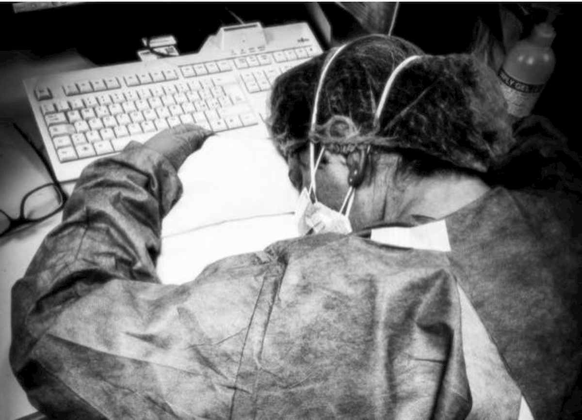 Mattarella premia gli eroi del Coronavirus: i 57 italiani nominati Cavalieri al Merito