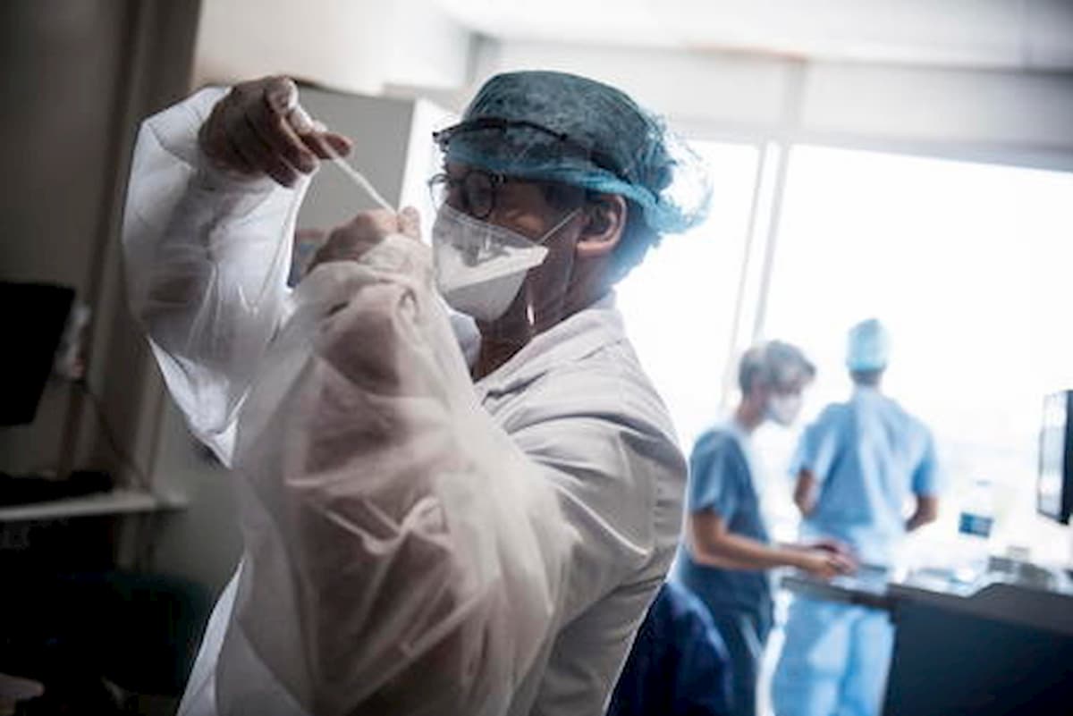 Idrossiclorochina e suicidio, c'è un legame? L'Ema: "Può provocare disturbi psichiatrici"