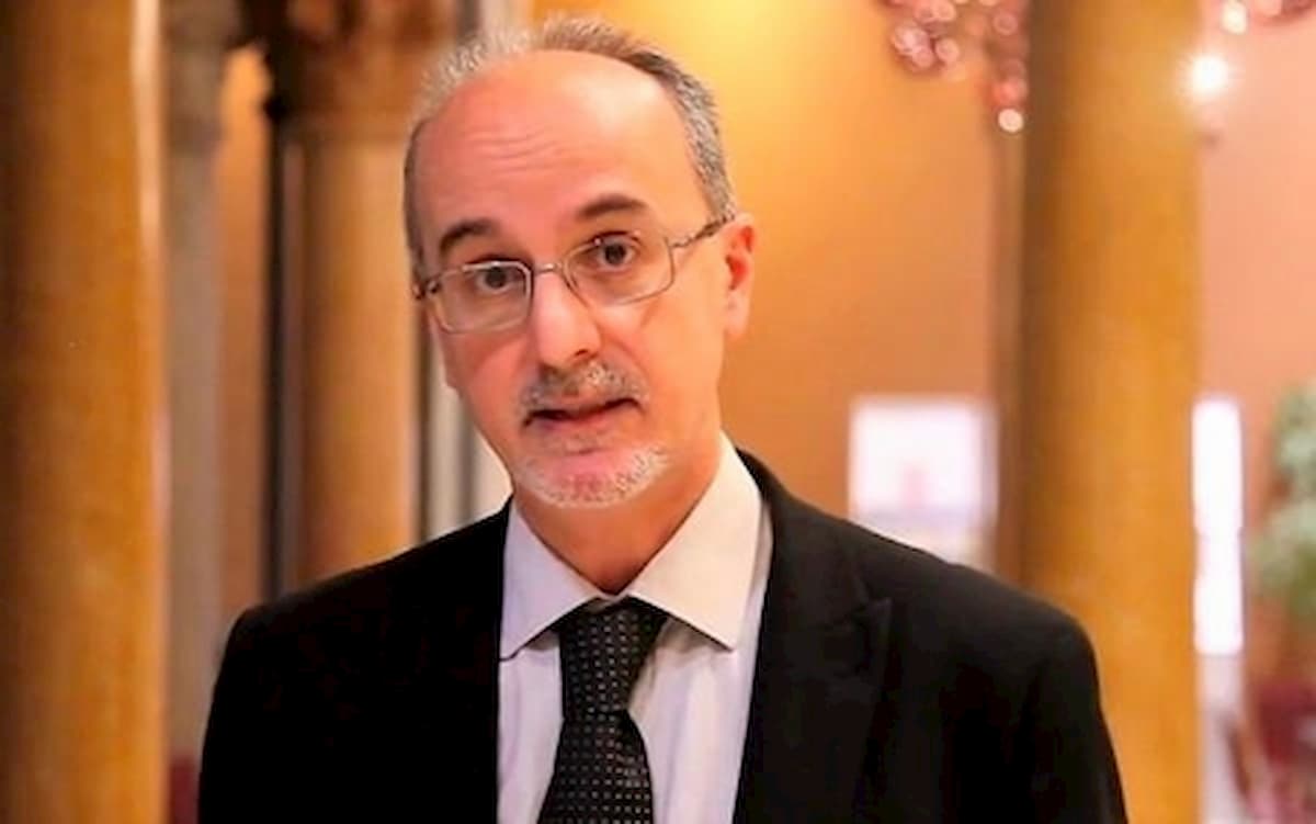 Coronavirus, Lopalco: Non sappiamo se il caldo rallenta il Covid