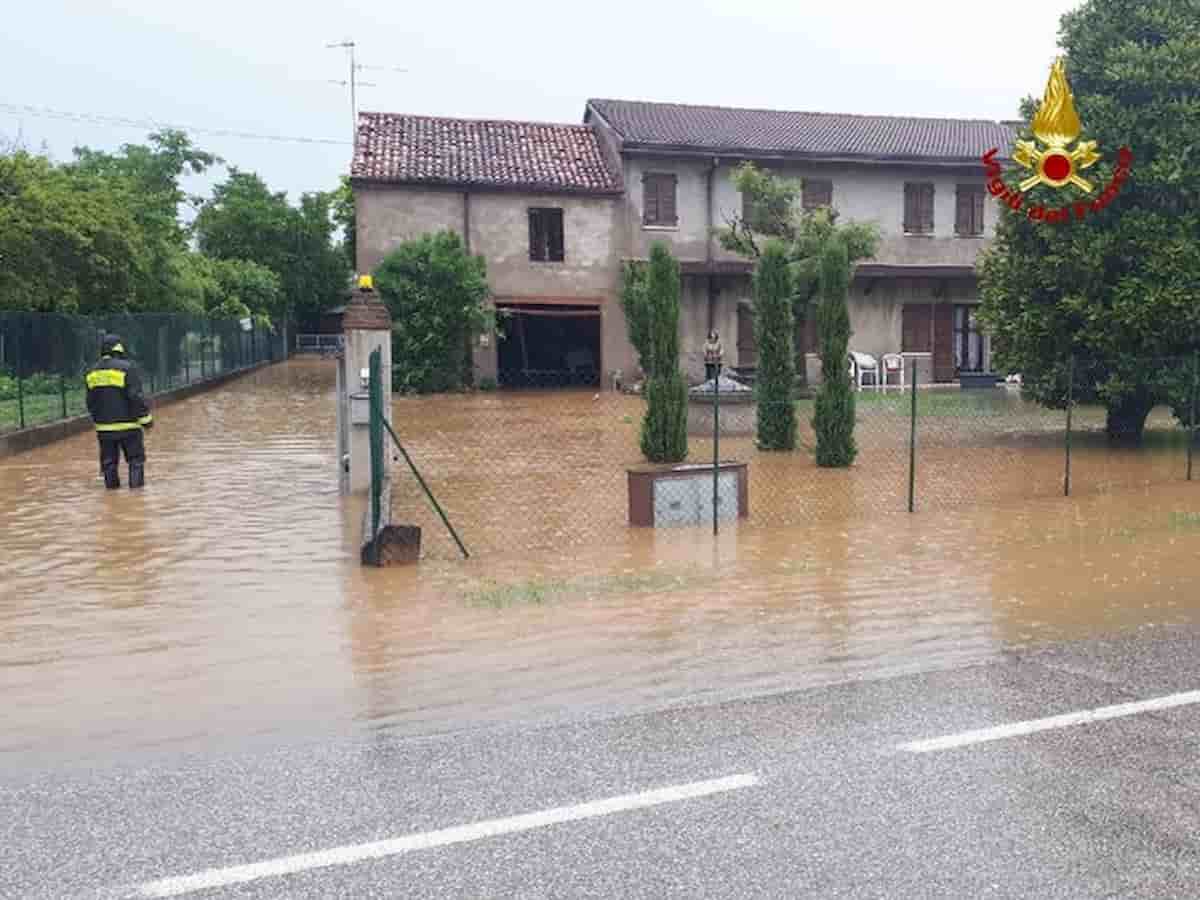 Previsioni meteo, maltempo al Centro-Nord. Allerta su Lombardia e Toscana