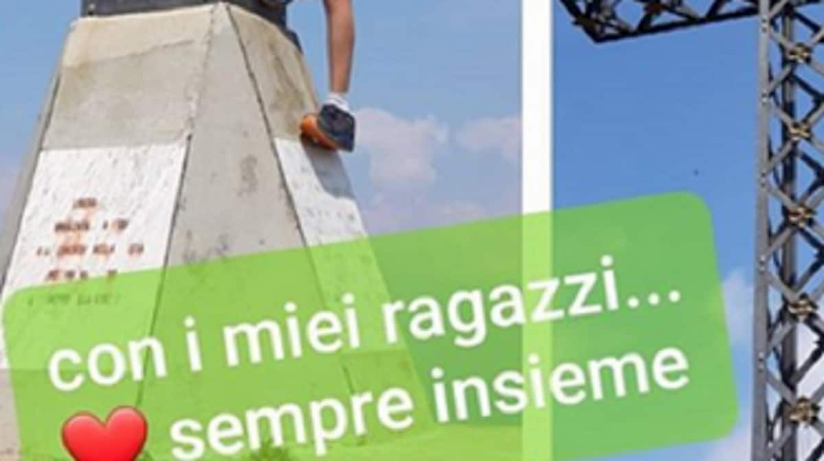 Mario Bressi: l'ultimo sms alla moglie prima di uccidere i figli. E i post Facebook del "bravo papà"