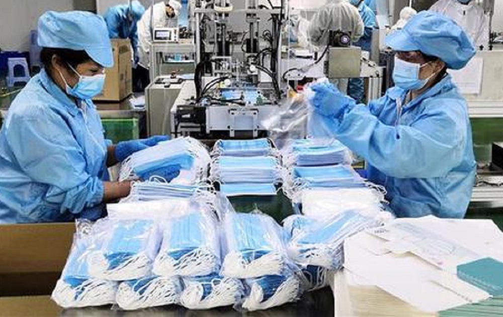 Evasori mascherina. Lavoratori commercio denunciano: a milioni. Libertà? No, violenza