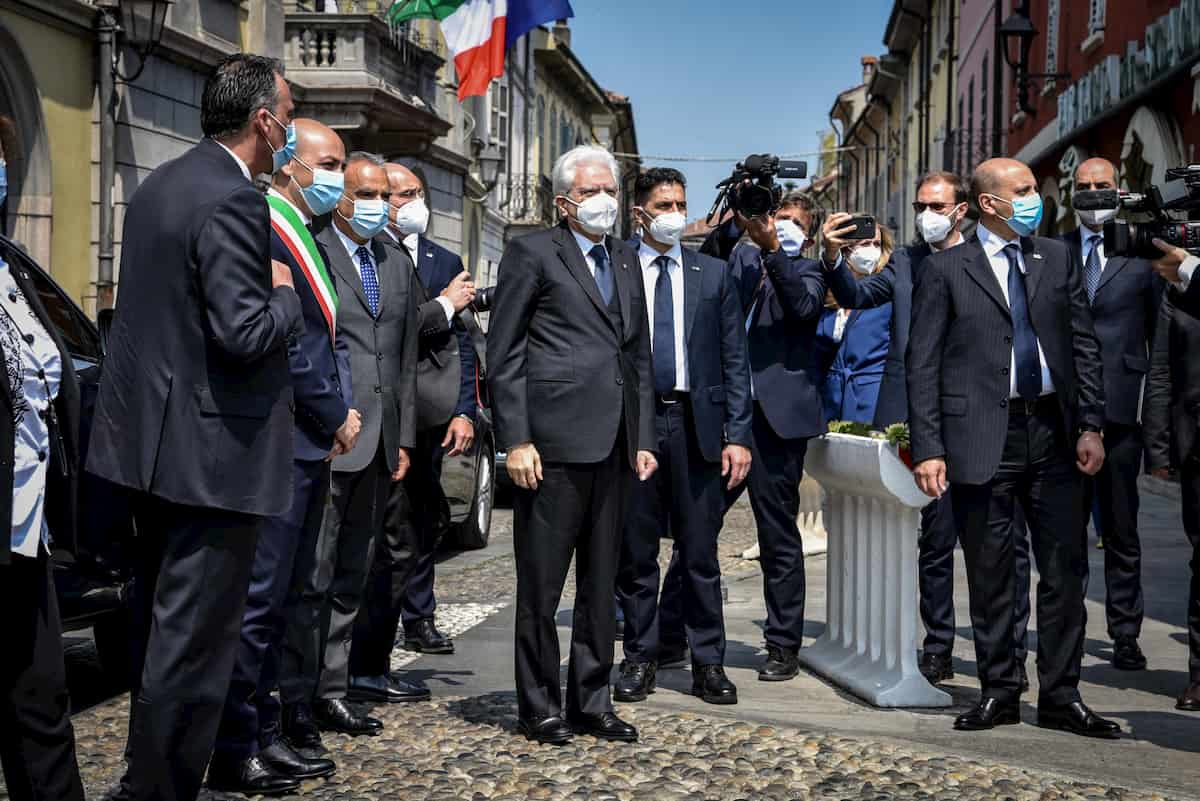 Mattarella a Codogno: "Da qui riparte l'Italia del coraggio" VIDEO