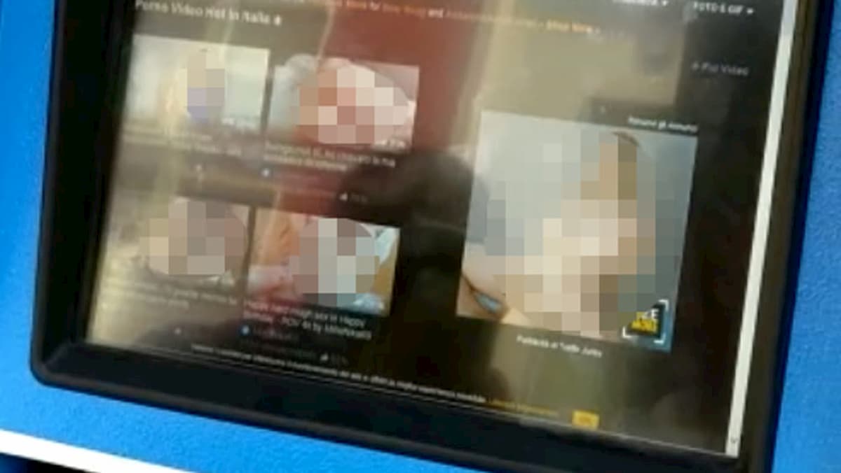 Mestre, sito per adulti appare nella biglietteria automatica Atvo