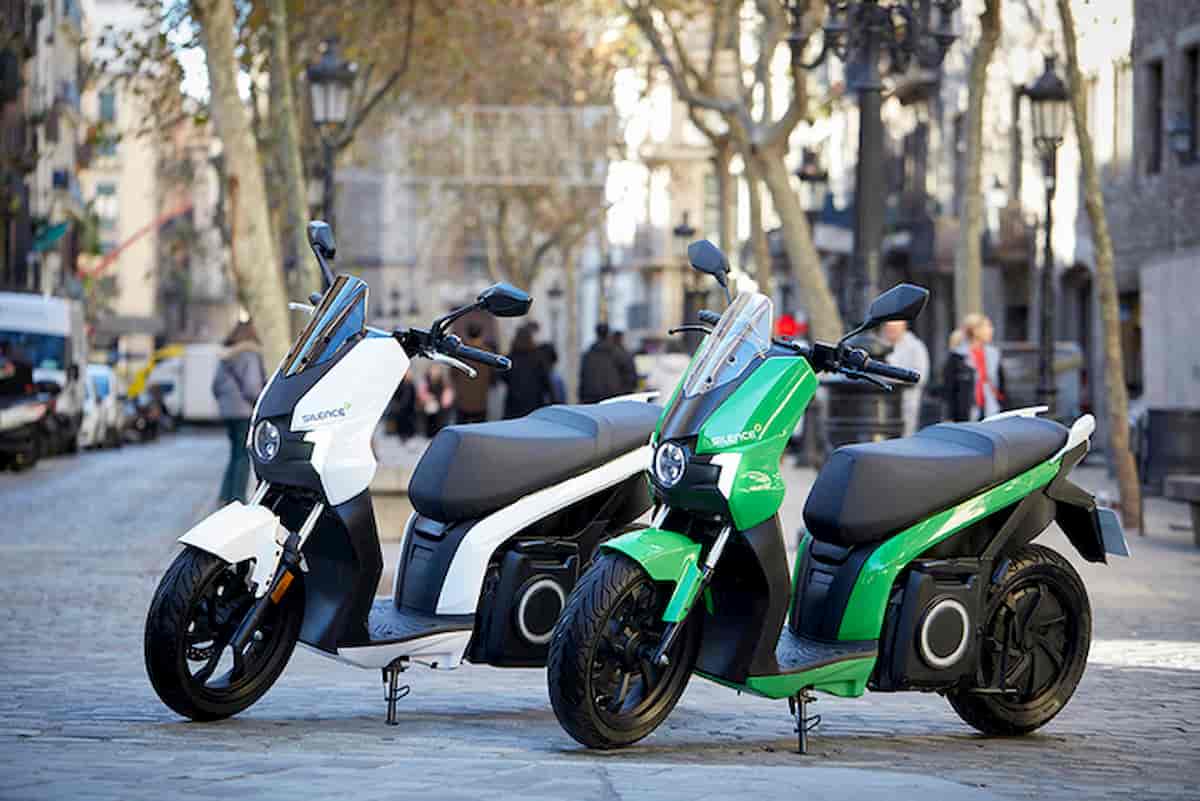 Motorini elettrici e ibridi: ecobonus fino a 4mila euro
