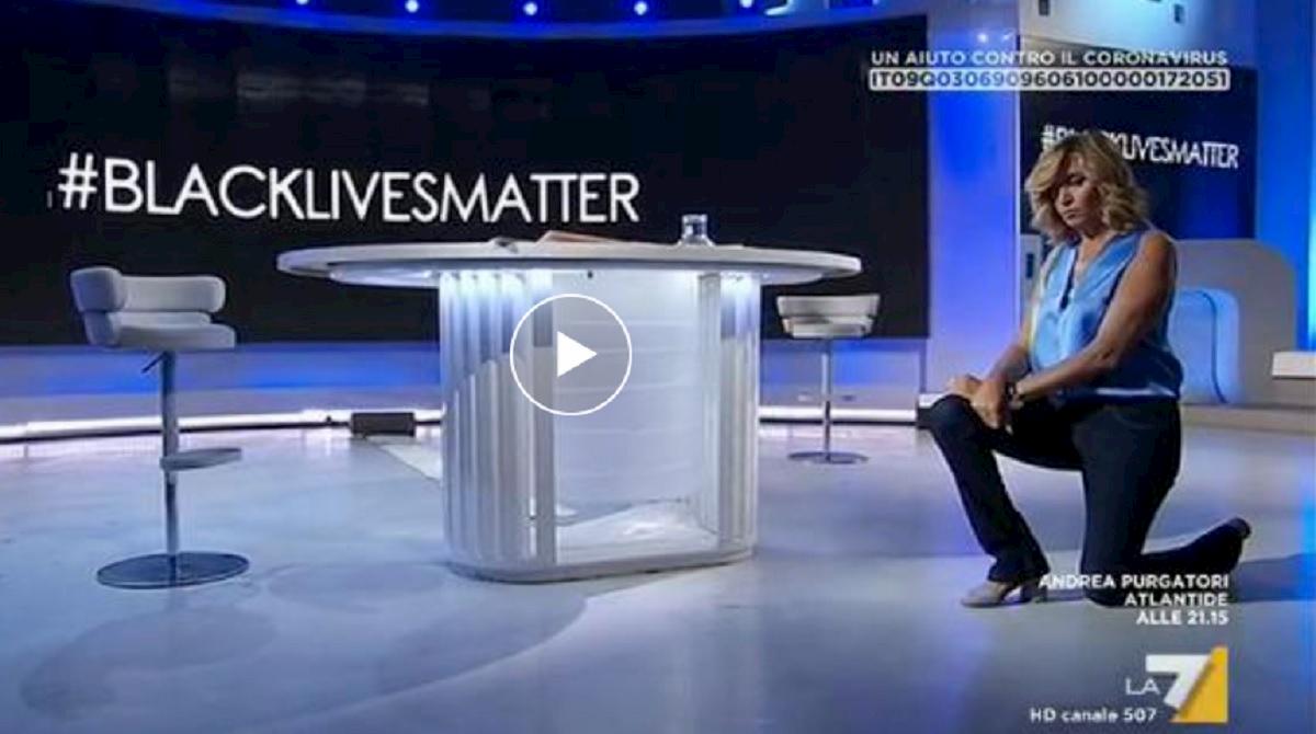 myrta merlino in ginocchio