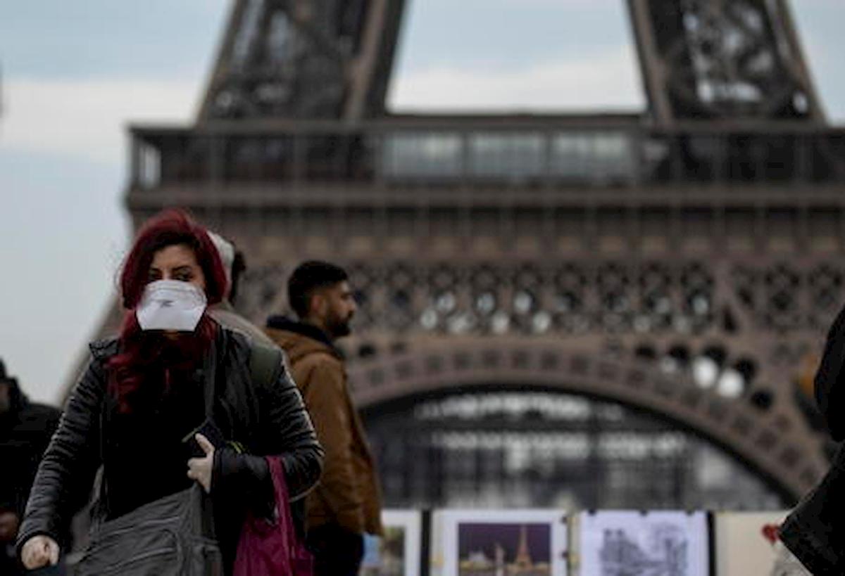 Fase 2 Francia, incendio nel centro di Parigi. "Evitate la zona". Oggi riaperti caffè e bistrot