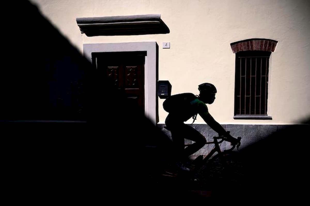 Rider semi-schiavi: gli prendevano anche le mance