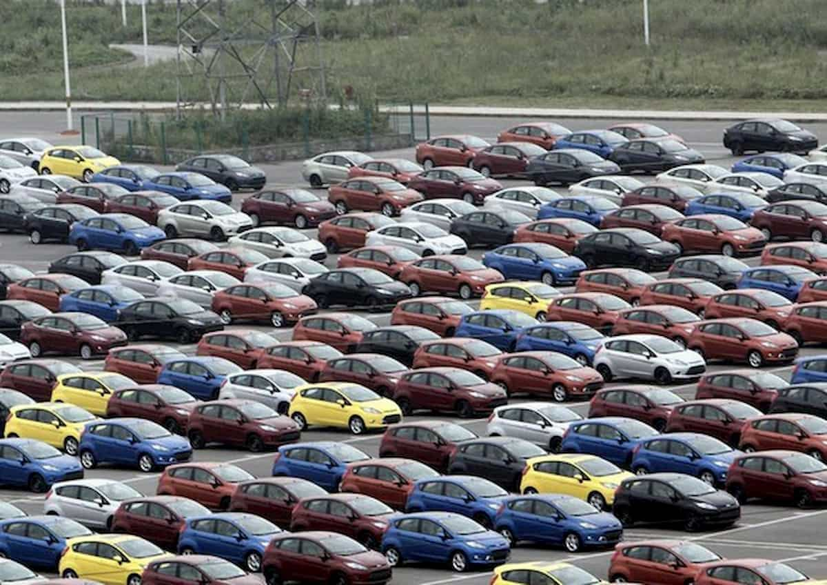 Soldi e sconti, torna la rottamazione: 4mila euro per cambiare l'auto?