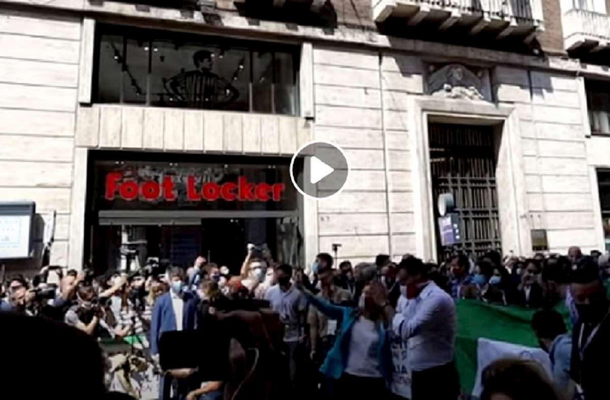 salvini selfie meloni