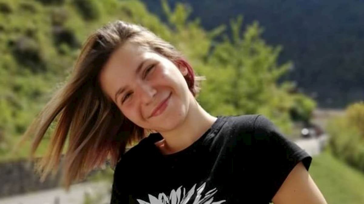 Peschiera del Garda, si tuffa nel lago e sbatte la testa: morta a 20 anni