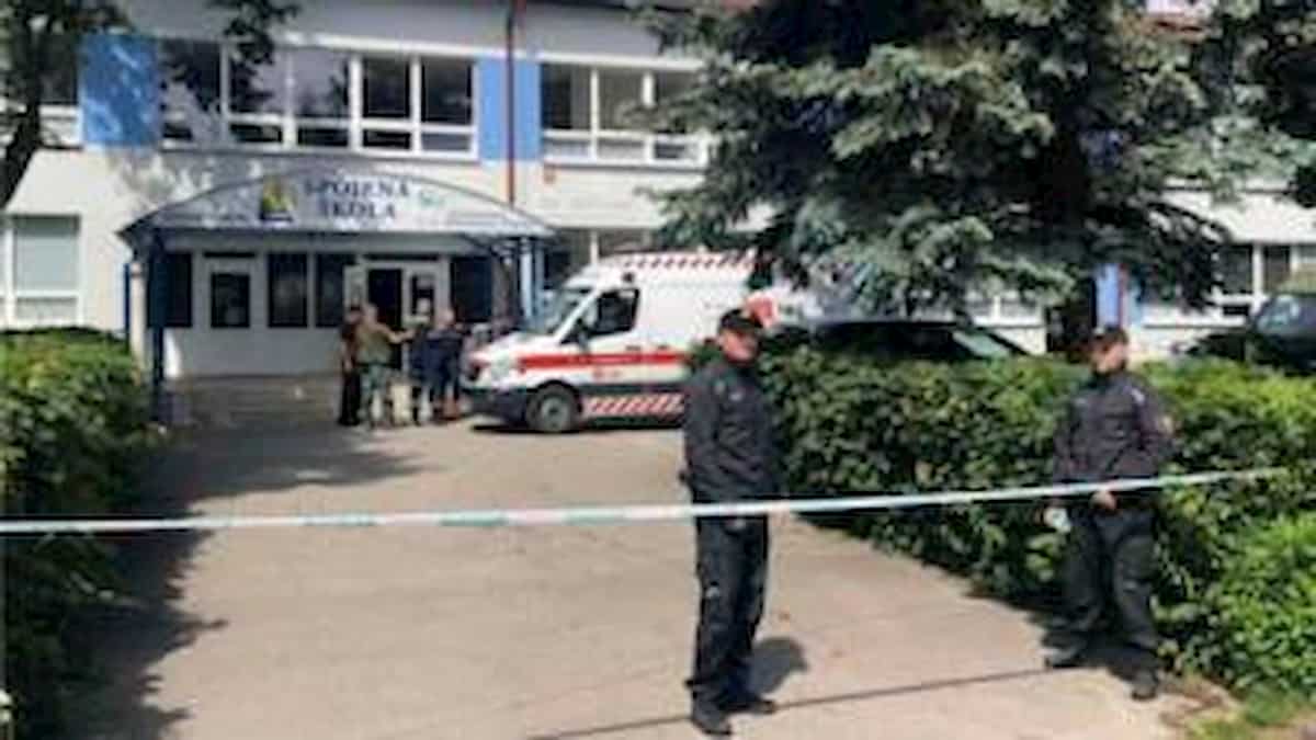 Slovacchia, armato di coltello entra a scuola: uccide vicedirettore e ferisce due bambini