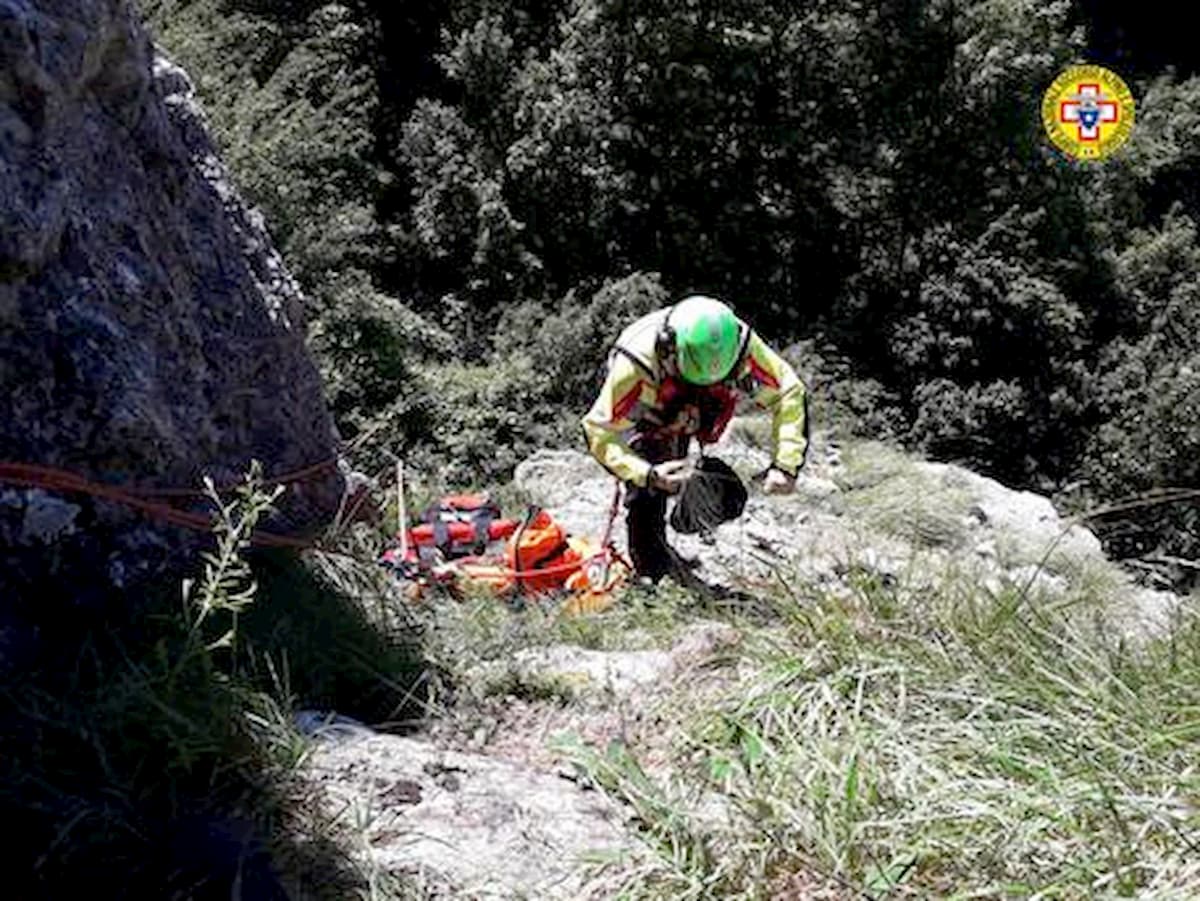 Como, ritrovati i tre speleologi dispersi in una grotta di Pian del Tivano