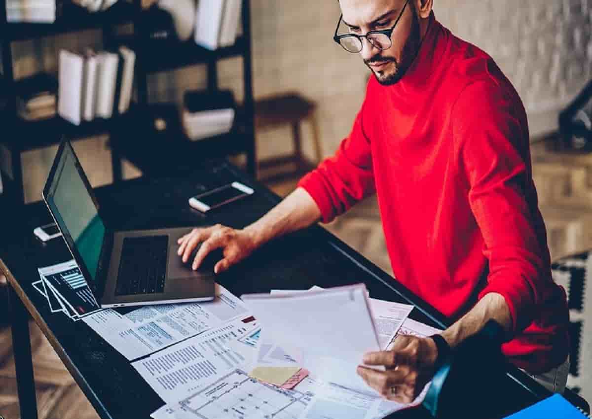 Statali e smart working, una foto d'archivio Ansa