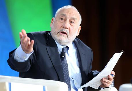 Stiglitz attacca: gli Usa hanno perso due partite, globalizzazione e progresso tecnologico