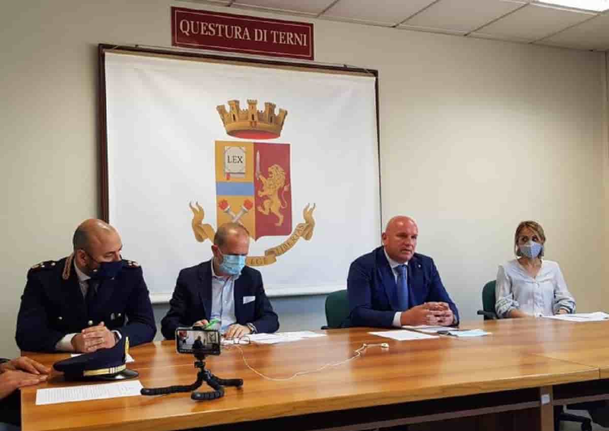 Ternana, Daspo e multe contro gli ultras: la conferenza stampa