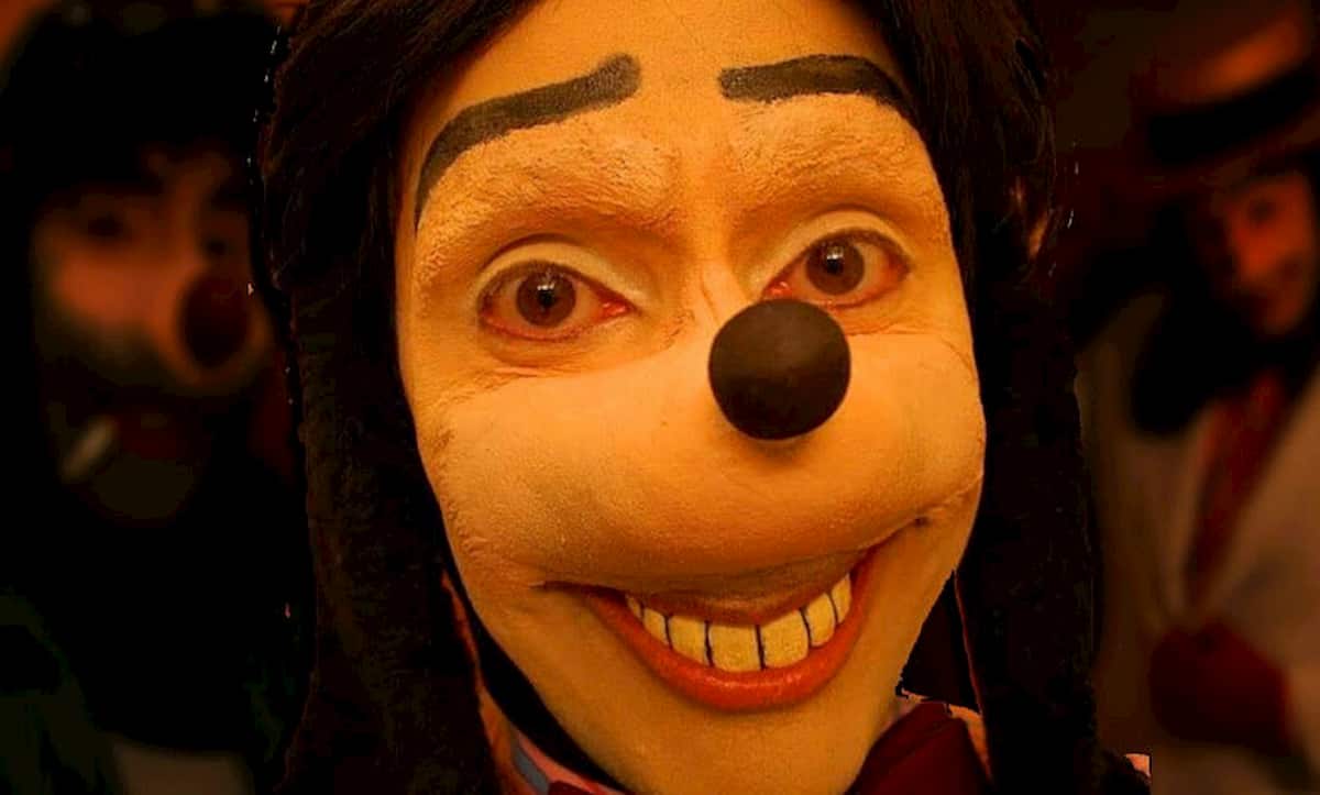 Jonathan Galindo, il nuovo gioco sull'autolesionismo