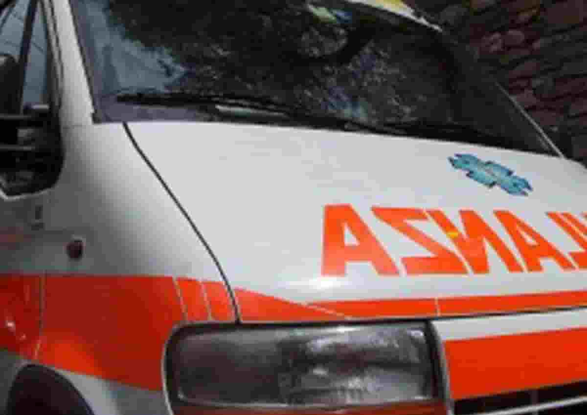 Salussola, foto d'archivio Ansa di una ambulanza