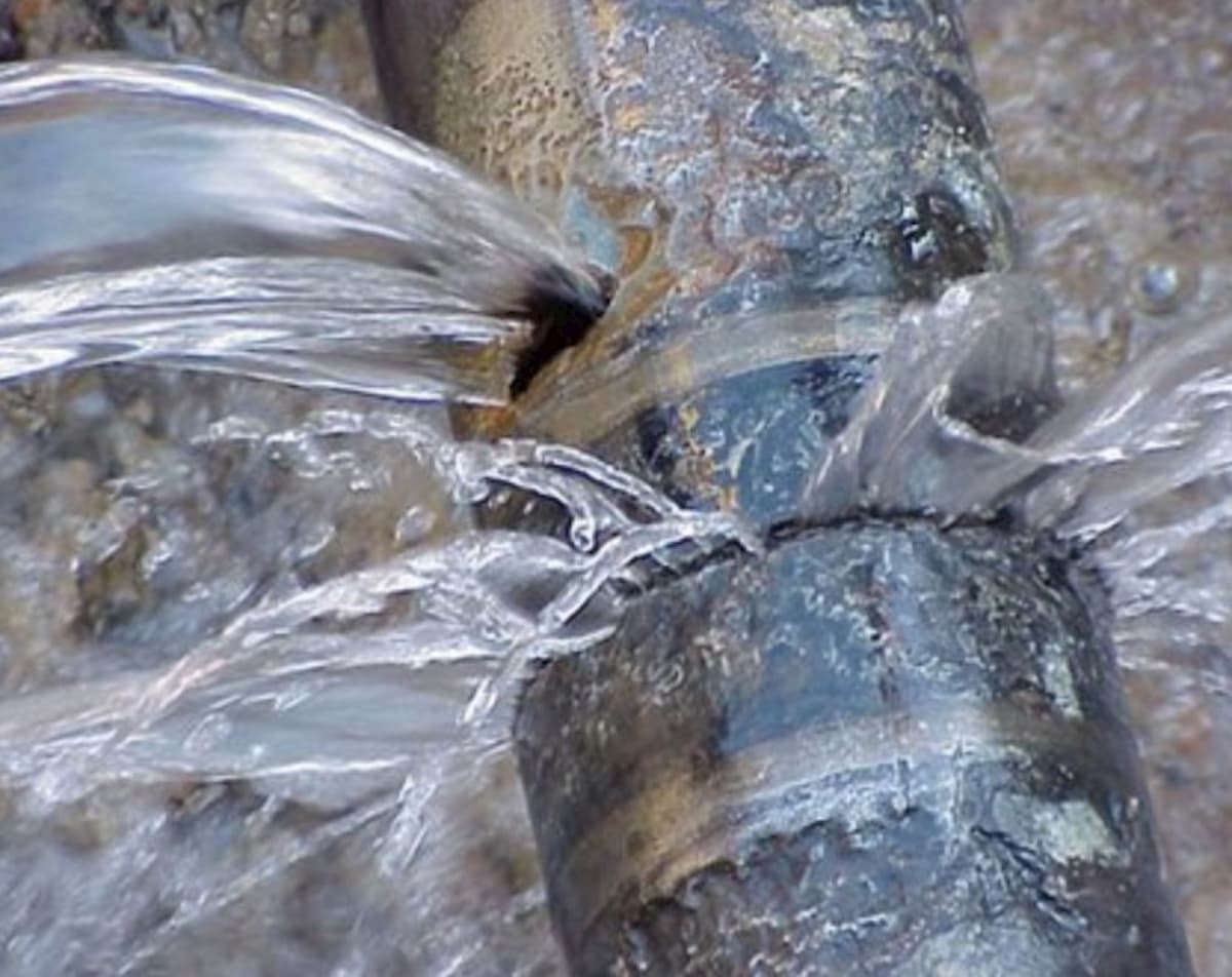 Avellino, guasto alla condotta: 50 Comuni senza acqua fino a domani