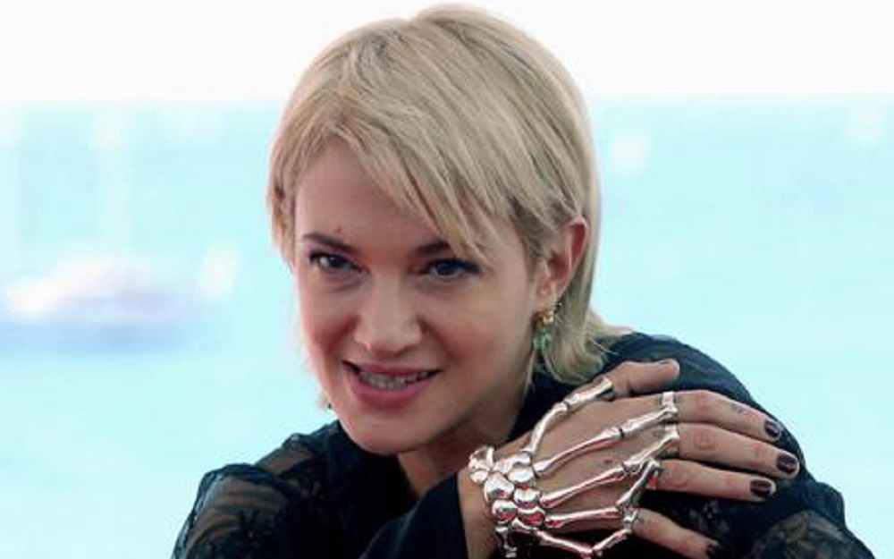 Asia Argento ringrazia Barbara D'Urso: "Stavo per vendere casa..."