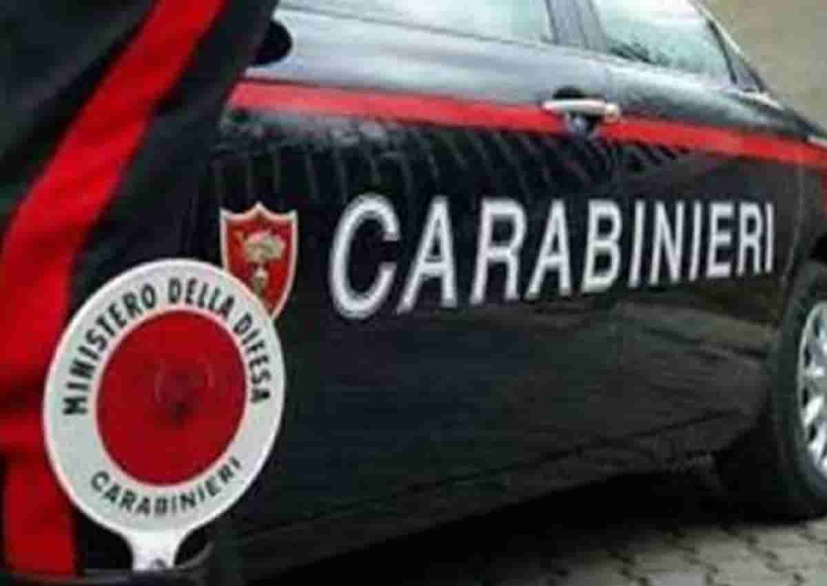 Chieti, foto d'archivio Ansa di una volante dei carabinieri