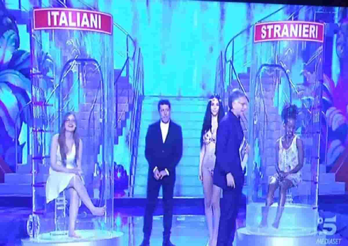 Ciao Darwin, foto d'archivio