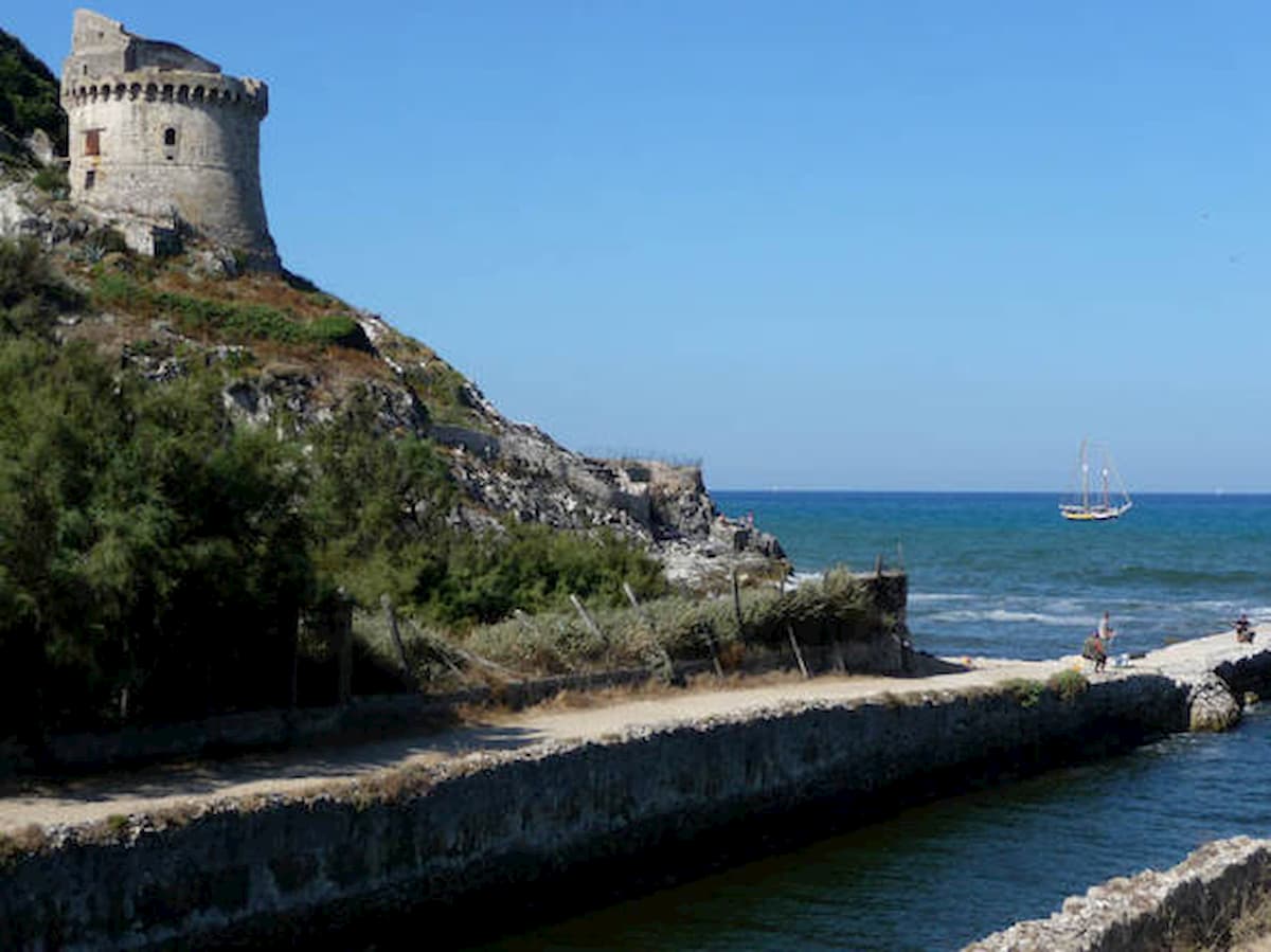 Una ragazza di 17 anni rientrata dal Messico al Circeo è positiva al coronavirus