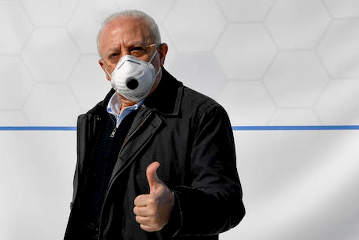 Coronavirus, De Luca: "Sei casi a Vico Equense, nomi falsi al ristorante". Ma il sindaco smentisce