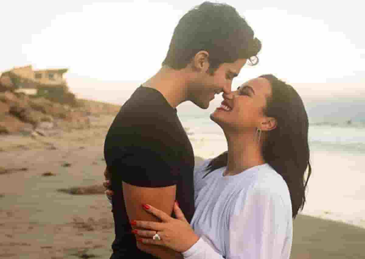 Demi Lovato, Instagram