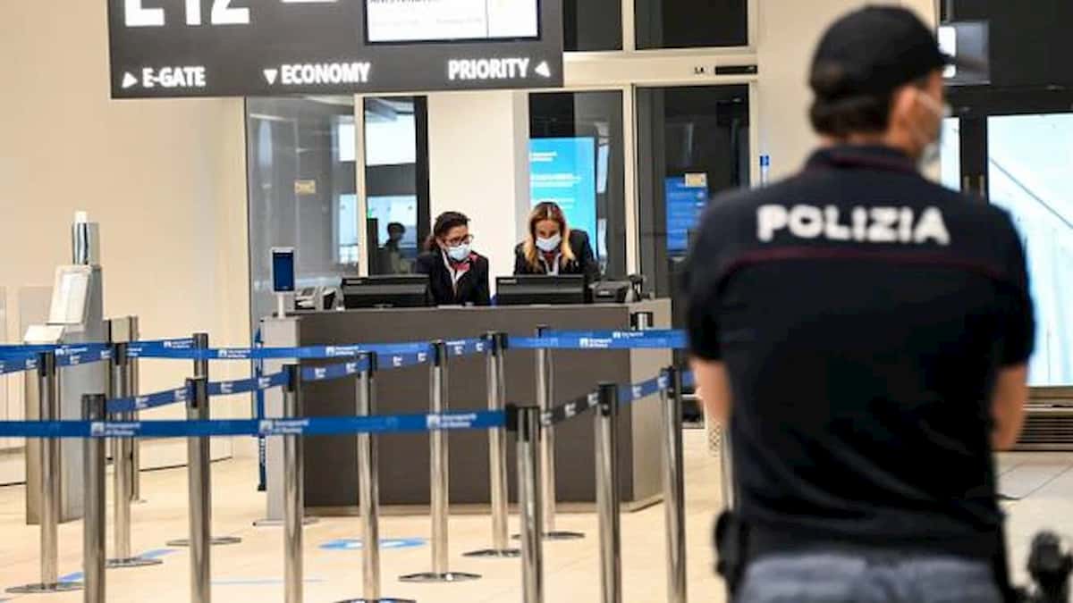 Coronavirus, Locatelli: "Un caso su tre dall'estero"