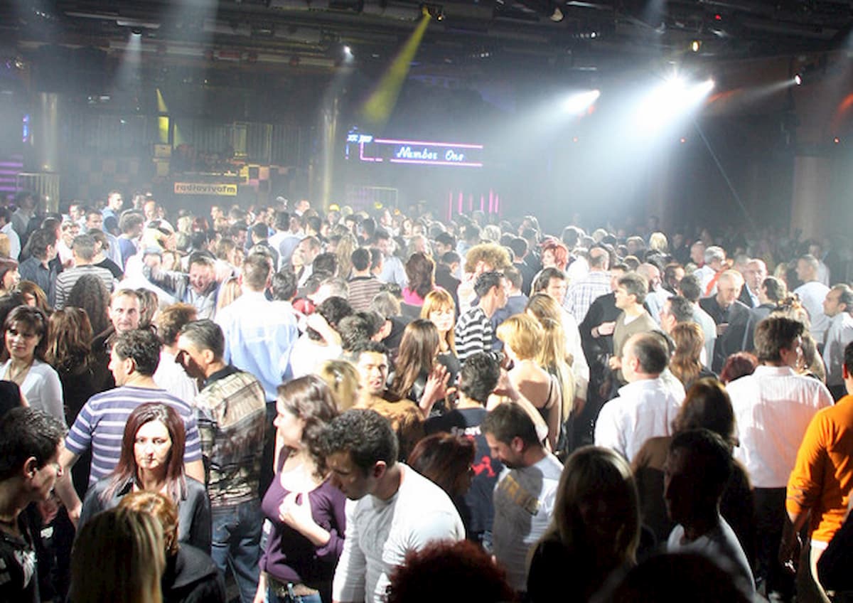 Negli Usa diversi liceali contagiati dal coronavirus dopo un party organizzato in casa