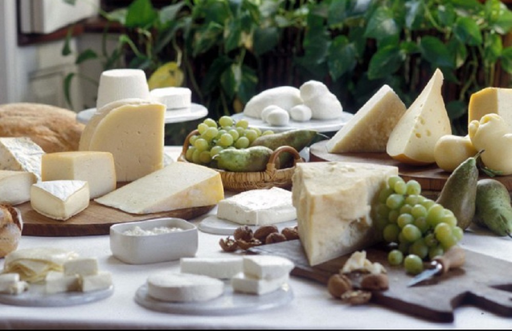 Lotto di formaggio del luinese Dop richiamato per possibile presenza di Escherichia coli