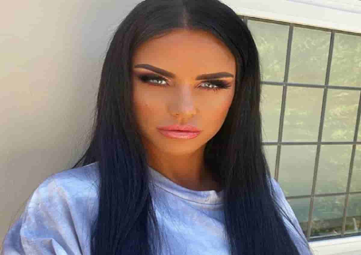 Katie Price, Instagram