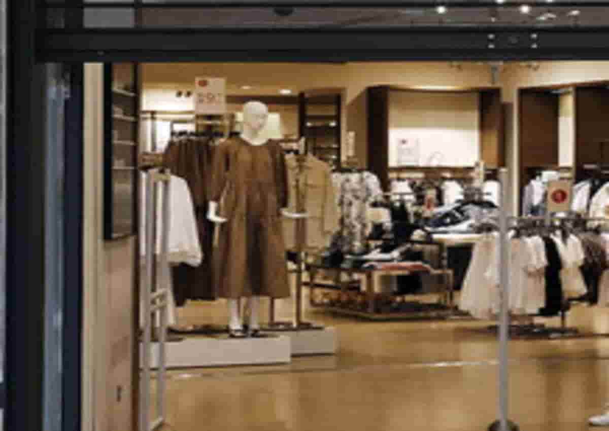 Udine, foto d'archivio Ansa di un negozio