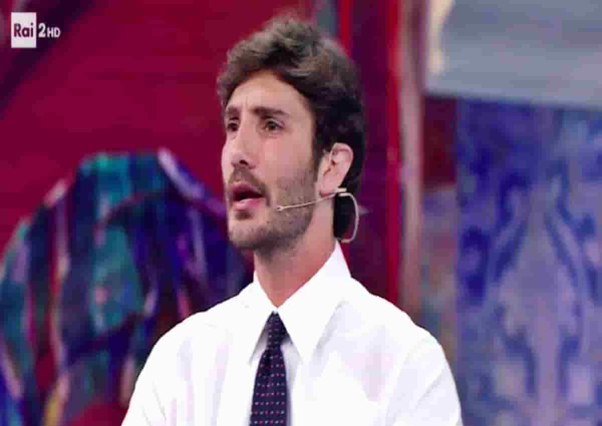 Stefano De Martino: “Con Belen non è stato un fallimento. Ma ora sono felicemente scapolo”