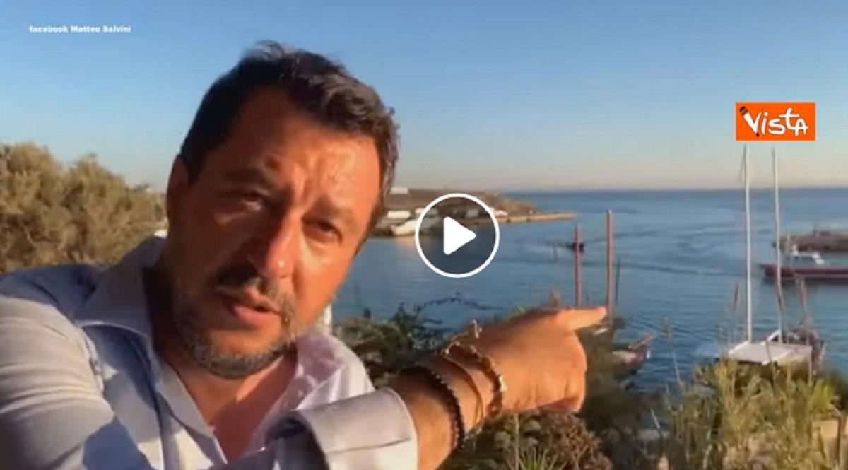 matteo salvini riprende guardia costiera