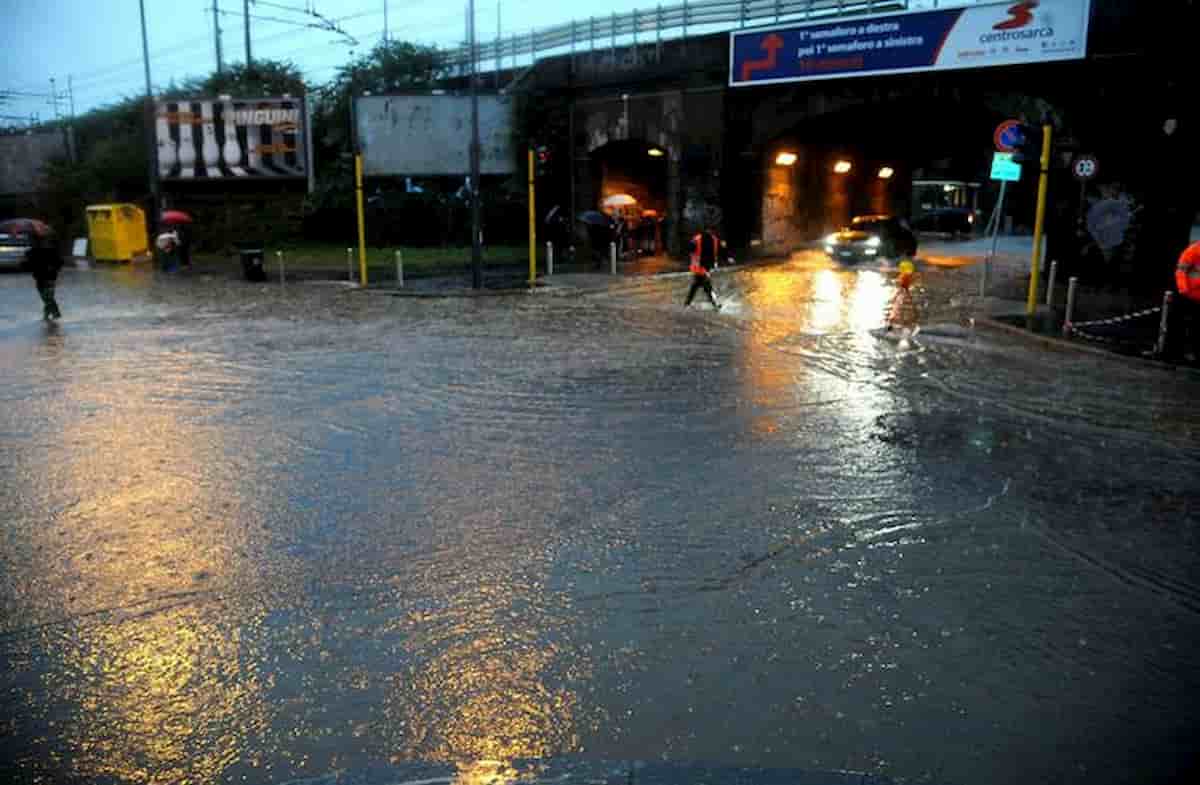 Bomba d'acqua su Milano