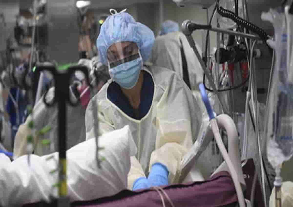 Napoli e coronavirus, foto d'archivio Ansa