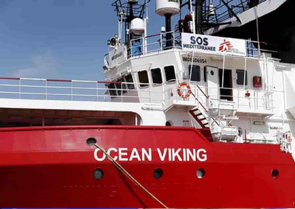 Ocean Viking, foto Ansa